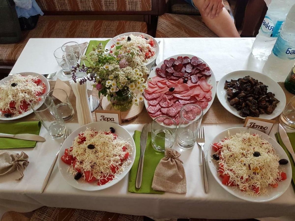 Семеен Хотел Федора ريباريكا المظهر الخارجي الصورة